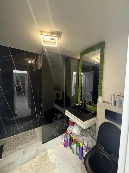 Apartament -2 camere - semidecomandat - Bulevardul Basarabia - 8