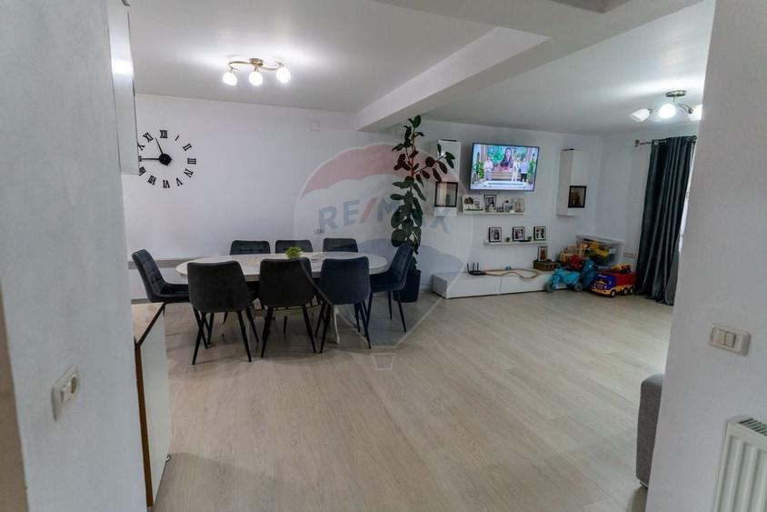 Casa / Vila deosebita de vanzare, Hateg jud. Hunedoara - 7