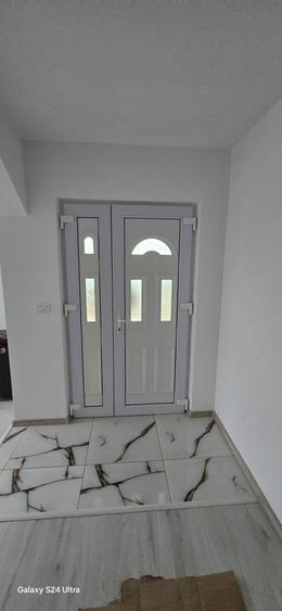 Vand Casa in comuna Voinesti - 3