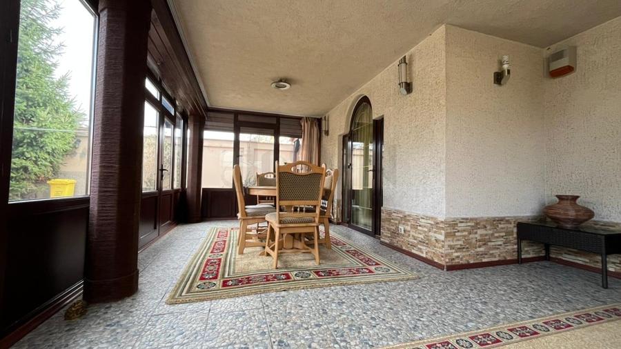 REV2005341 Vila deosebita cu piscina si teren generos Buftea zona exclusivista - 13