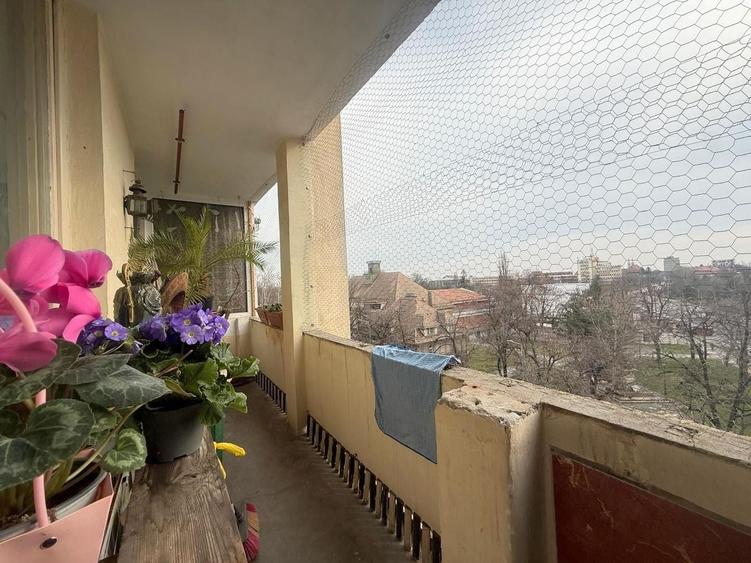 Ultracentral 2 camere | 44,78 mp + balcon 5,10 mp | panorama spre Catedrală - 3