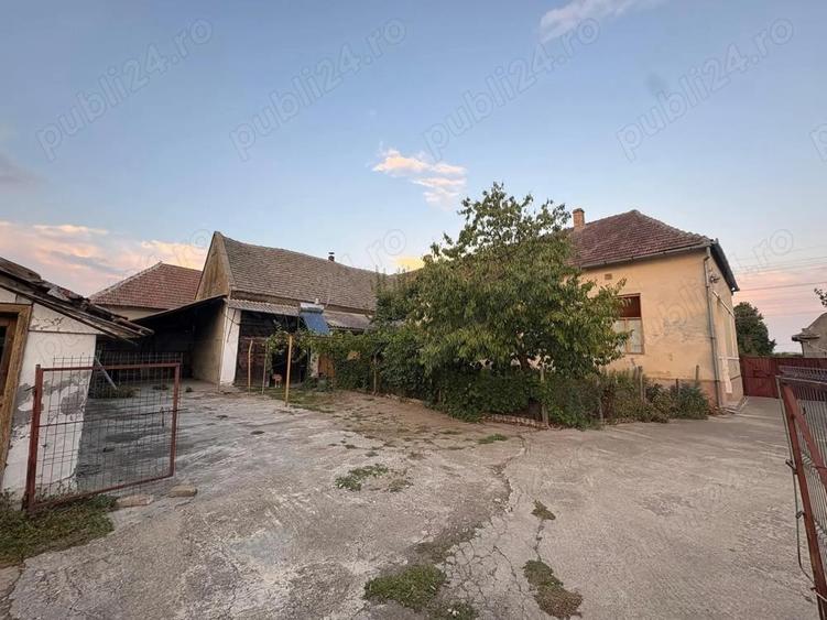 Casa de vanzare la Nerau - 3