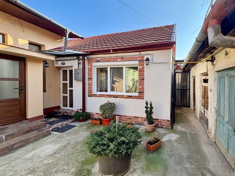 Apartament la casă ultracentral - 2 camere parțial mobilat - 2