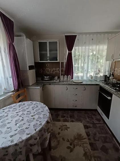 Casa de vanzare in Gura humorului - 8