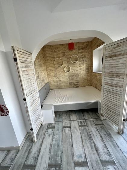 Romana / 3 min metrou / Centrala propie / Studio renovat / - 1