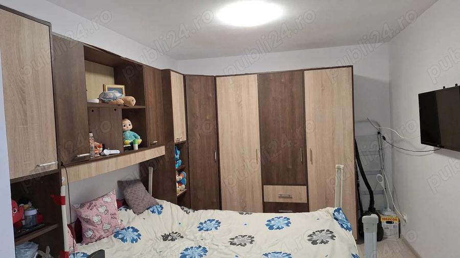 Proprietar vand apartament 2 camere - 4
