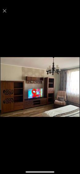 Inchiriez apartament 3 camere - 3