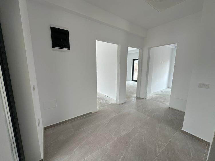 Casa individuala P+1+Pod,  5 camere  Teren 344 mp - 6