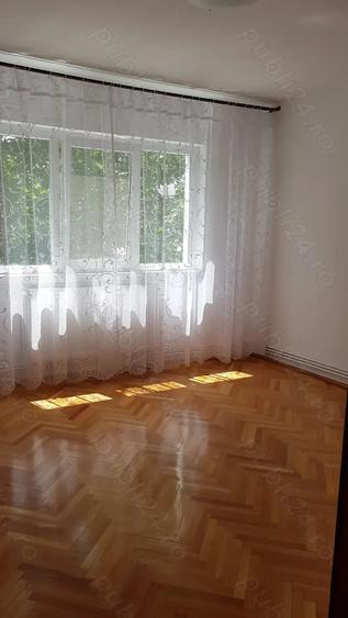 Rovine, zona garii, apartament doua camere, modificat in trei, etaj 2 din 4, centrala proprie. - 8