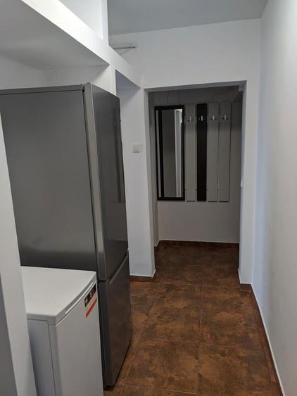 Inchiriez apartament 3 camere zona centrala - 6