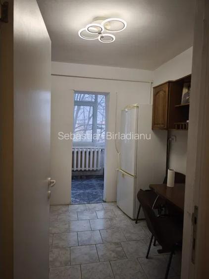 Nicolina apartament 50 mp, 2 camere, decomandat, de inchiriat, Cod 160544