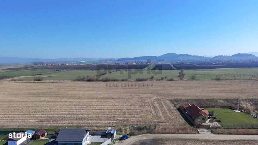 Teren Cu Potential -Localizat La Intersectia Drumul Cu Plopi -Castel - 7