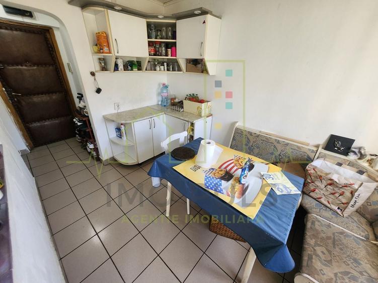 3 camere. Etaj 1. Cetatii. Centrala. - 1