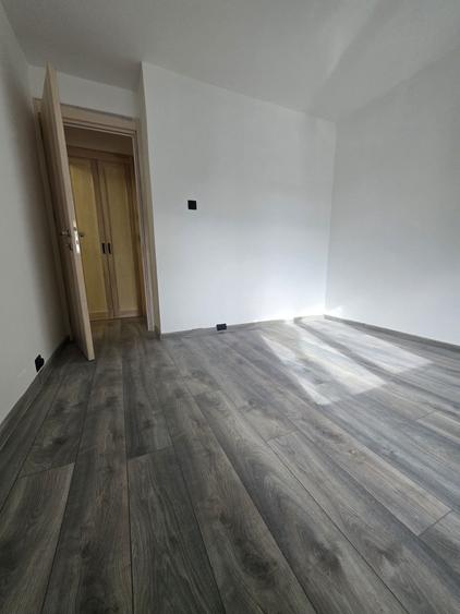 Apartament la parter zona Spital - 5