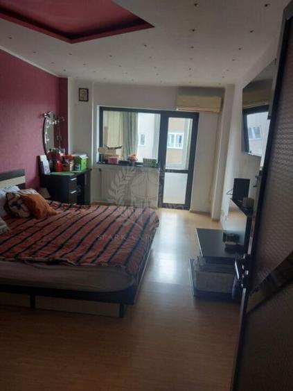 APARTAMENT DE VANZARE CU 2 CAMERE DECOMANDAT - 1