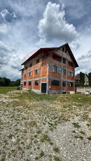 VILA IMPRESIONANTA DE VANZARE - BUGHEA DE SUS, ARGES - 31