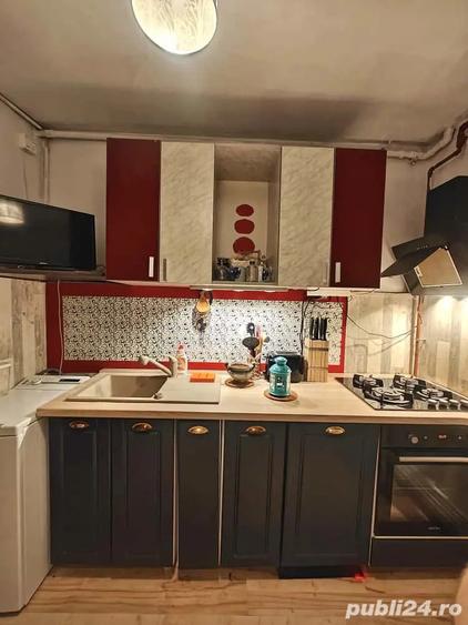 Vand apartament 3 cam decomandat sector 5 strada Barca - 8