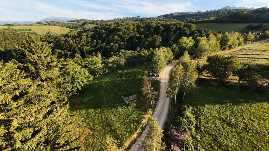 Teren cu intravilan de 3477 mp cu priveliste deosebita - 8