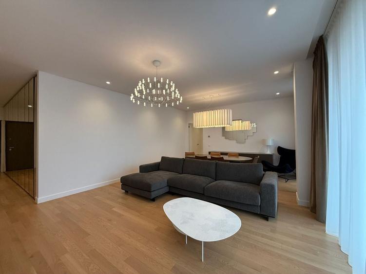 Apartament cu 4 camere, mobilat în Floreasca