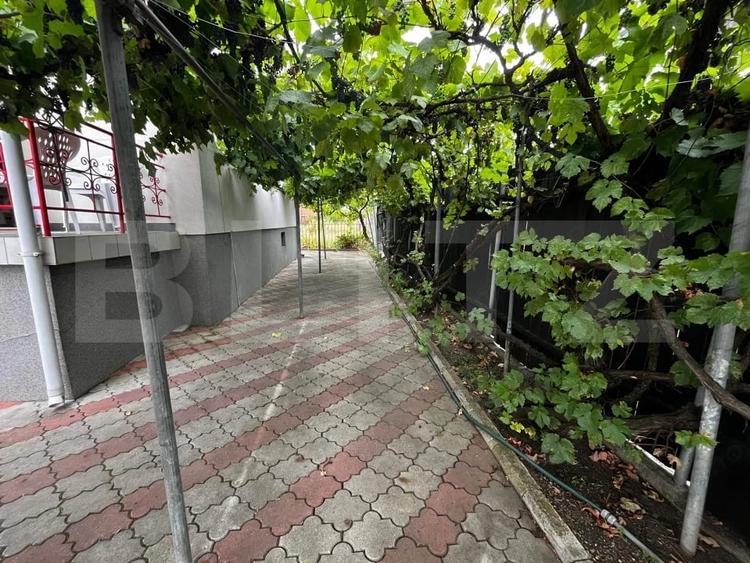 Casa individuala zona excelenta, Dambu Rotund, 307 mp curte - 2