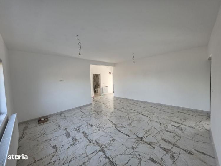 Oportunitate! Casa la sol, 3 camere, teren 420 mp, Valu lui Traian! - 5