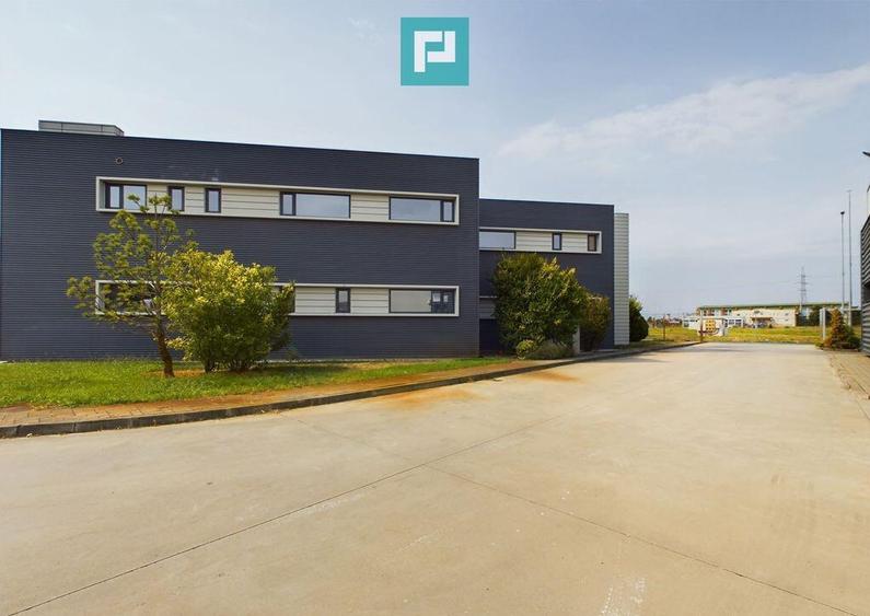 Spa?iu comercial modern cu parcare proprie - 2