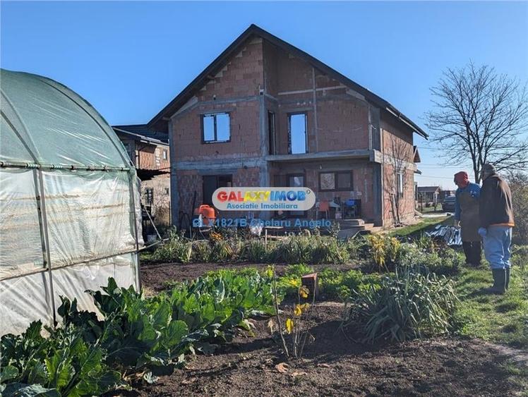 Adunatii Copaceni vila P+1 ,5 camere,suprafata 165 mp, teren 1300 mp - 15