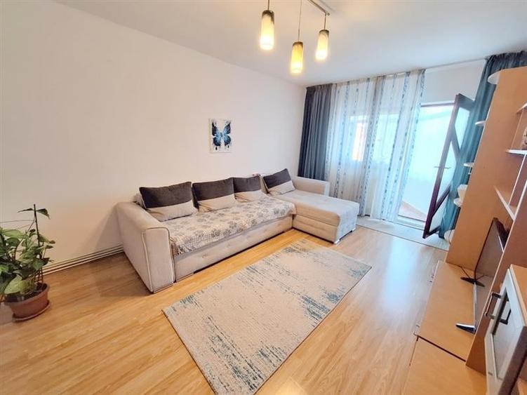 Apartament 3 camere decomandat zona Nord - 2