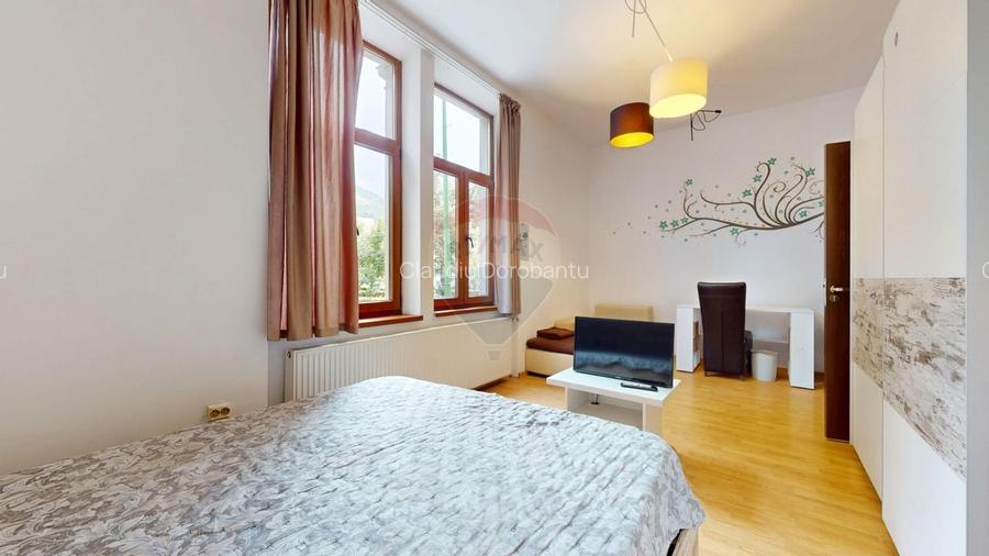 Apartament cu 3 camere decomandat, mobilat în Centrul Istoric