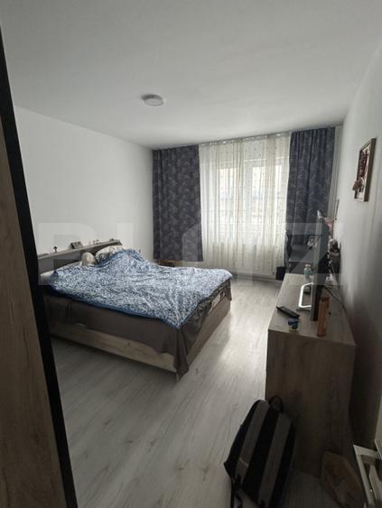 Apartament cu 3 camere, 68 mp, etaj intermediar, zona Tractorul - 5