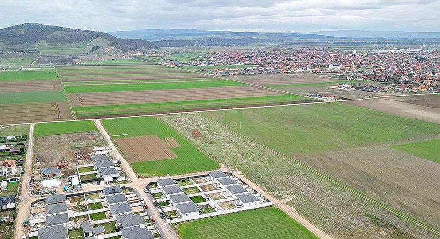 Teren intravilan - 2