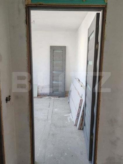 Apartament de vanzare, cu 4 camere, 85 mp, zona centrala - 3