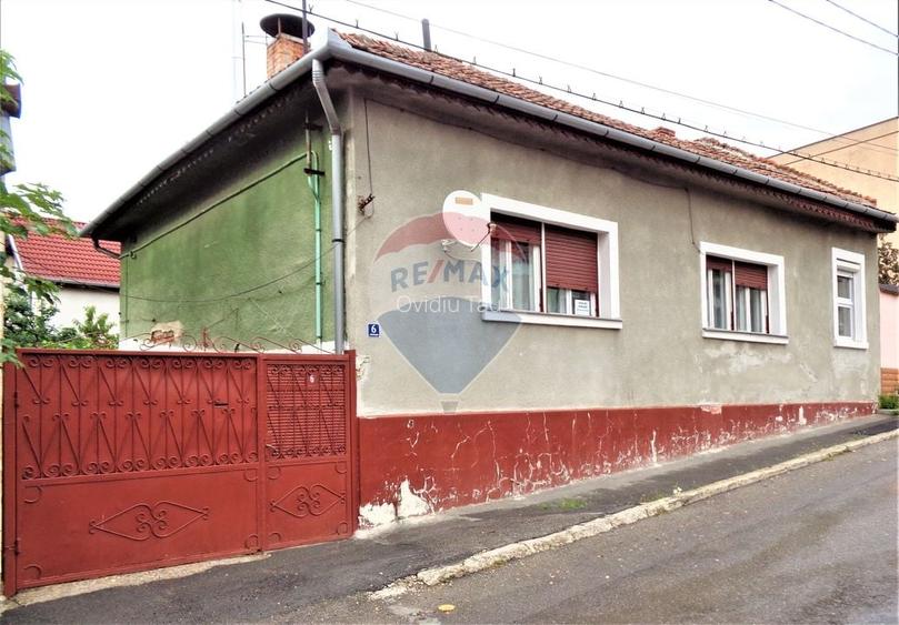 Casă cu 3 camere în Gării Casă cu 3 camere în Gării
