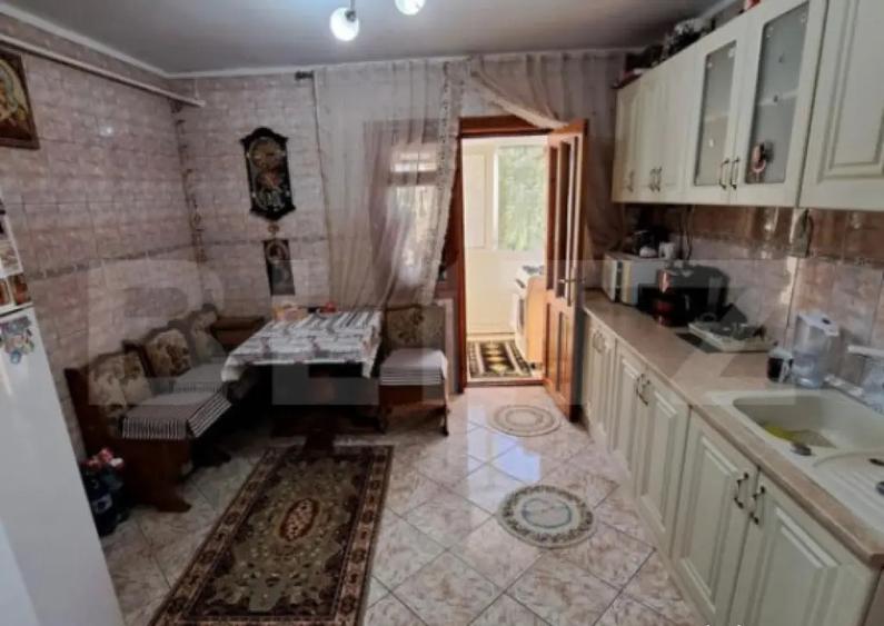 Apartament 2 camere, 52 mp, decomandat, zona Zamca - 4