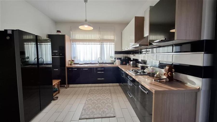 Casa noua + spatiu comercial + spalatorie auto - 6