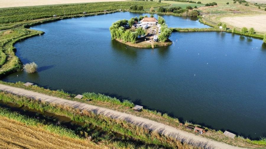 Proprietate exclusivista ideala ca proiect pentru investitie!! - 3