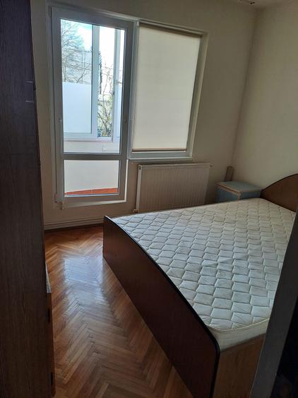 Inchiriez apartament 3 camere - 7