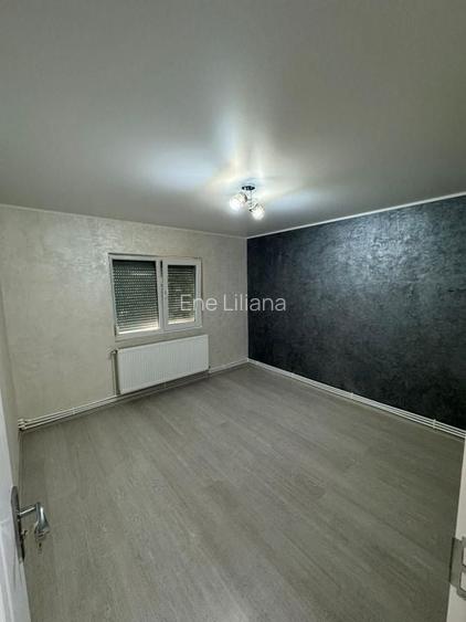 Apartament decomandat 2 camere de vanzare - Zona Baia Comunala, 54 mp
