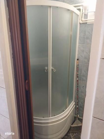 Inchiriez garsoniera - 2