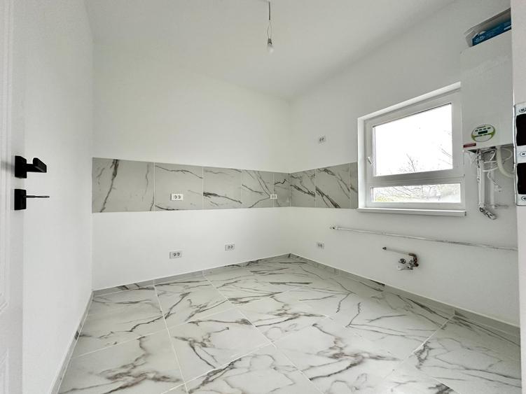 Finalizata! Casa 3 camere D 2 bai 86mp zona Bucium Visan - 1