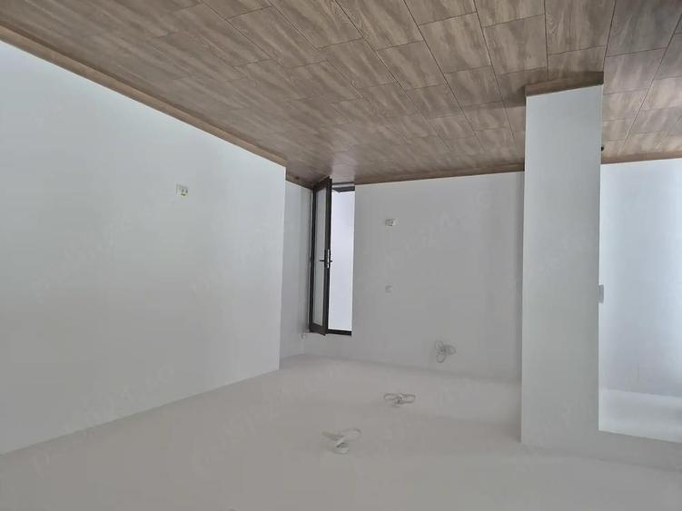 Inchiriere spatiu com sau de birouri in suprafata 30 mp -expunere directa la Str. Banu Maracine nr18 - 3