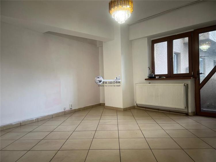 Apartament 3 camere Hala Centrala - 550 EURO - 9