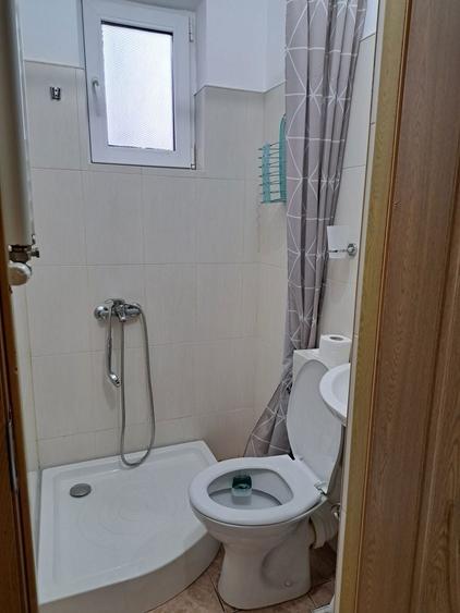 Inchiriez apartament - 3