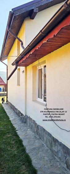 Casă cu 2 camere cu Teren 1000 Mp în Central