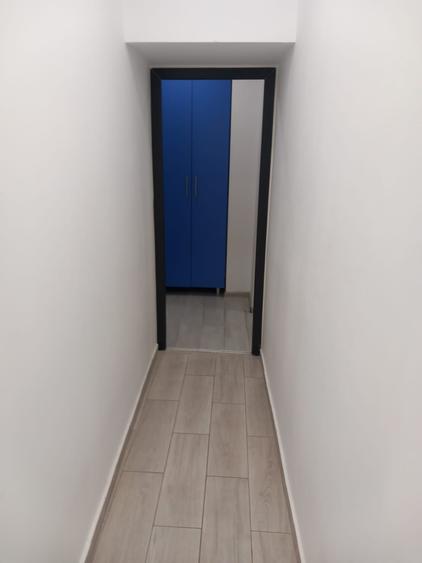 Apartament cu 3 camere decomandat în Victoriei