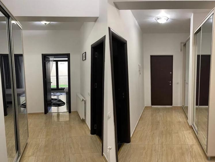 Apartament cu 3 camere decomandat, mobilat în Regie
