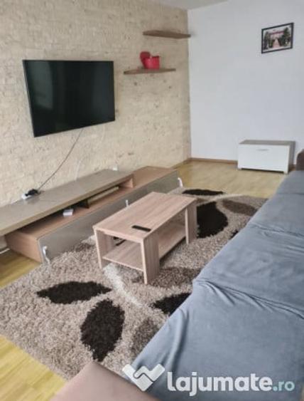 Apartament cu 2 camere decomandat în Cetate