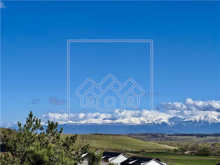 Apartament cu 3 camere nedecomandat în Exterior Vest
