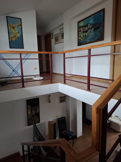 Casă individuală cu 5 camere cu Garaj în Murighiol