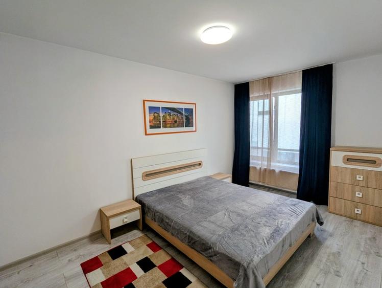 Apartament cu 2 camere semidecomandat, mobilat în Între Lacuri